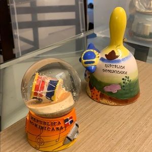 Small snow globe and bell